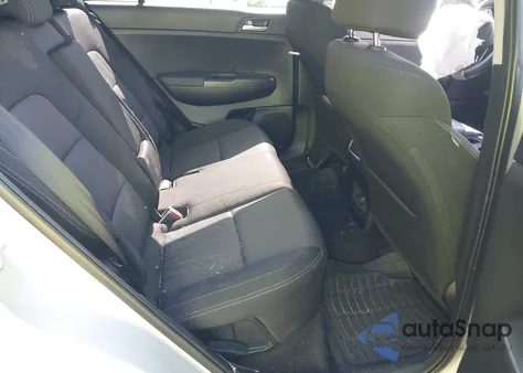 2020 Kia Sportage Lx z USA, uszkodzony, nr VIN KNDPM3AC2L7670920